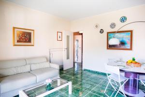 Bilocale Vista Mare con Piscina - Happy Rentals