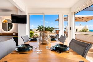 Villa Aurora Port Nature - vue mer- terrasse plein sud - Parking - Village Naturiste