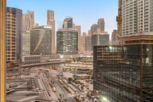 FIRST CLASS 2BR Skyline Luxe Canal Walk