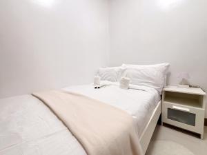 Charming Coastal Condo l WiFi & Netflix I COAST 1801