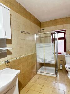 Double and Triple Rooms With Lake View