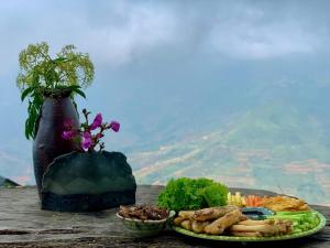 Lưng Núi House - Tà Xùa