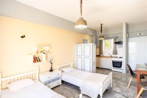 Beachfront Nest Memi Koroni-Seaheaven House B1