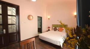 Old Quarter Family Hotel