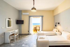 Beachfront Nest Memi Koroni-Seaheaven House B3