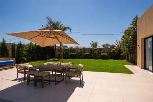 Villa prestige, terrain padel, salle de sport, hammam