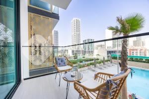 Bloomfields Modern 1Br Binghatti Onyx