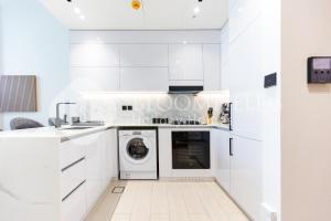 Bloomfields Modern 1Br Binghatti Onyx