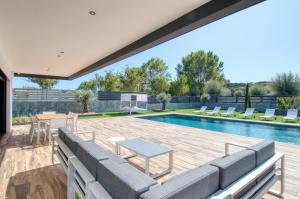 Villa moderne avec piscine
