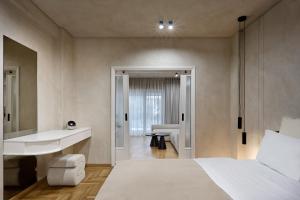 Premium Kolonaki Suite by Lumen Living