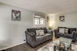 2 Mi to Motor Speedway! Indy Home with Fenced Yard