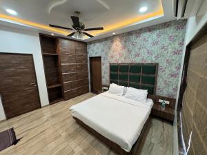 Diwatel Villa - A