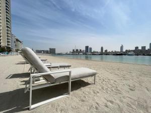 FIRST CLASS 1BR Luxury Bliss Near the Beach