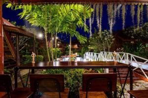 Dang Ky Ploen Tharnnam Resort