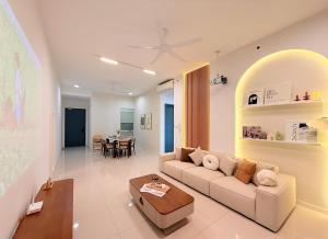 3BR-FamilyFun-Paradigm Mall Residence-Babycot-9Pax
