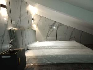 Modern Brand New Condo Stay Near NAIA Airport