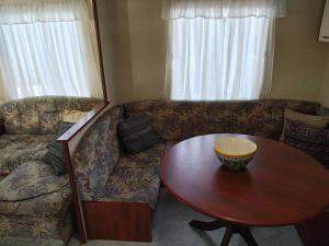 Wczasy nad jeziorem - Steklno