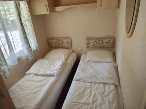 Wczasy nad jeziorem - Steklno