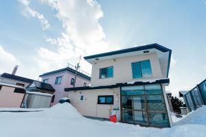 CABIN BUILD Sakura 広々一軒家貸切 シンプルで暖かい宿