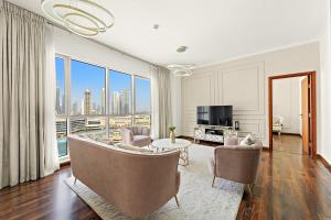 FIRST CLASS 3BR Burj Khalifa & Fountain Views