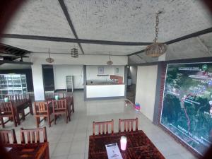 Indah Lodge Cottages & Restaurant