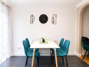 The Hardy - Free Parking and WiFi