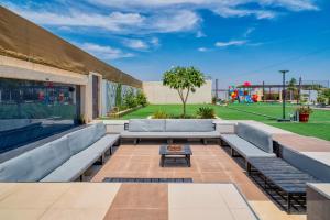 Farm Near RAK Airport 2 Heated Pools BBQ 4BR 10 extra mattress