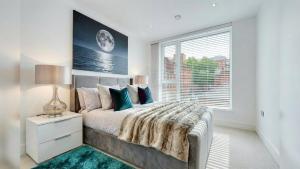 Greenwich Luxe 2-Bed Apartment - Fast Links to Canary Wharf & O2