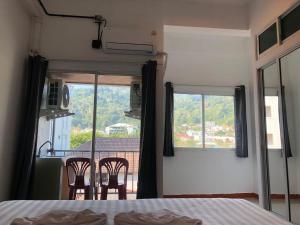 Silver Oaks Hotel