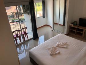 Silver Oaks Hotel