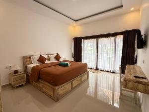 Puri Riverside by Magno