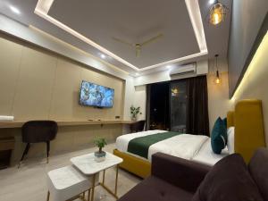Pratap Living Luxe Studio Stays - Omaxe Hazratganj