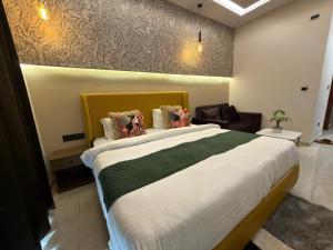 Pratap Living Luxe Studio Stays - Omaxe Hazratganj