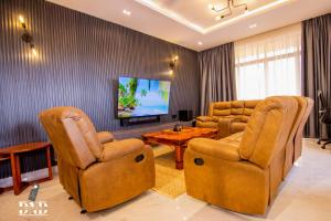Two Bedroom, 3 beds along Nyali rd