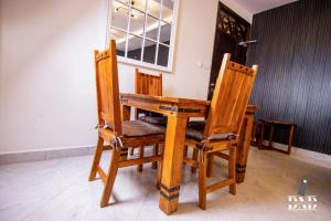Two Bedroom, 3 beds along Nyali rd