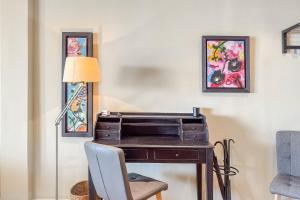 Baobloom Horizon - Seafront Apartment in the heart of Thessaloniki