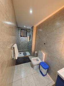 Modern Luxury 1BR Pool, Gym and City Views