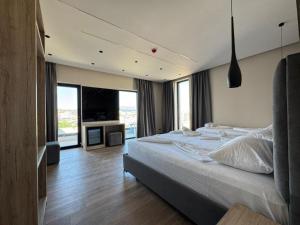 Aeris Sol Ksamil - Free Parking - Pool