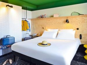 ibis Styles Lyon Meyzieu Arena Stadium