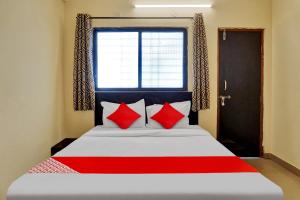 Hotel O Dhuldev Executive Rooms