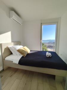 Sunset View apartment - modern three bedroom apartment with sea view and pool