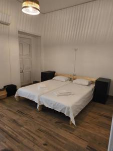 Chill Spot - Faro Hostel