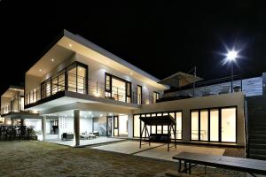 Be,Bridge Pool Villa Resort