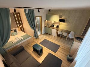 Relax House