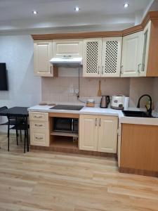 Comfy studio apartment by the National Stadium