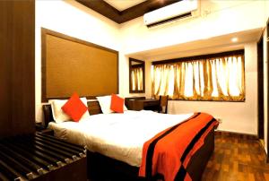 Hotel Star Ve Near New Delhi railway station& connaught Place