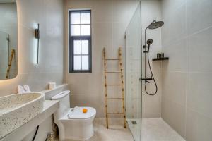 Chic 2bd Canggu Villa w Pool Construction near