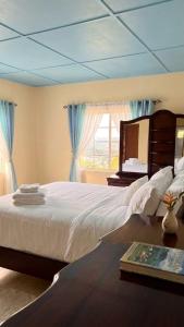 Moorish Mount High Mandeville Retreat