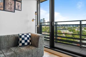 Walk to Melb Uni Hospital CBD Free Parking