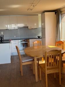 Avouitzons Medran Apartments - Ski-in Ski-out 30 meters from Medran lift and 40 meters from W Hotel